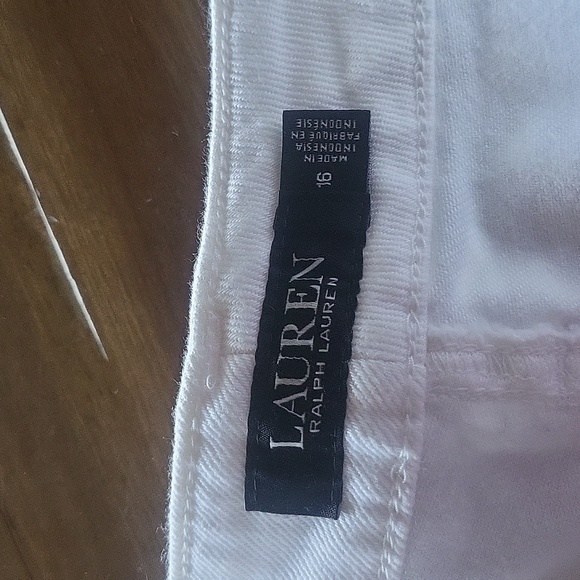 Ralph Lauren Jean Shorts - Picture 4 of 7